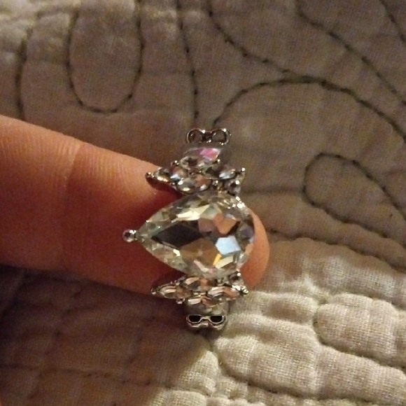 Elegant Silver and Gemstone Ring Set - Picture 11 of 13